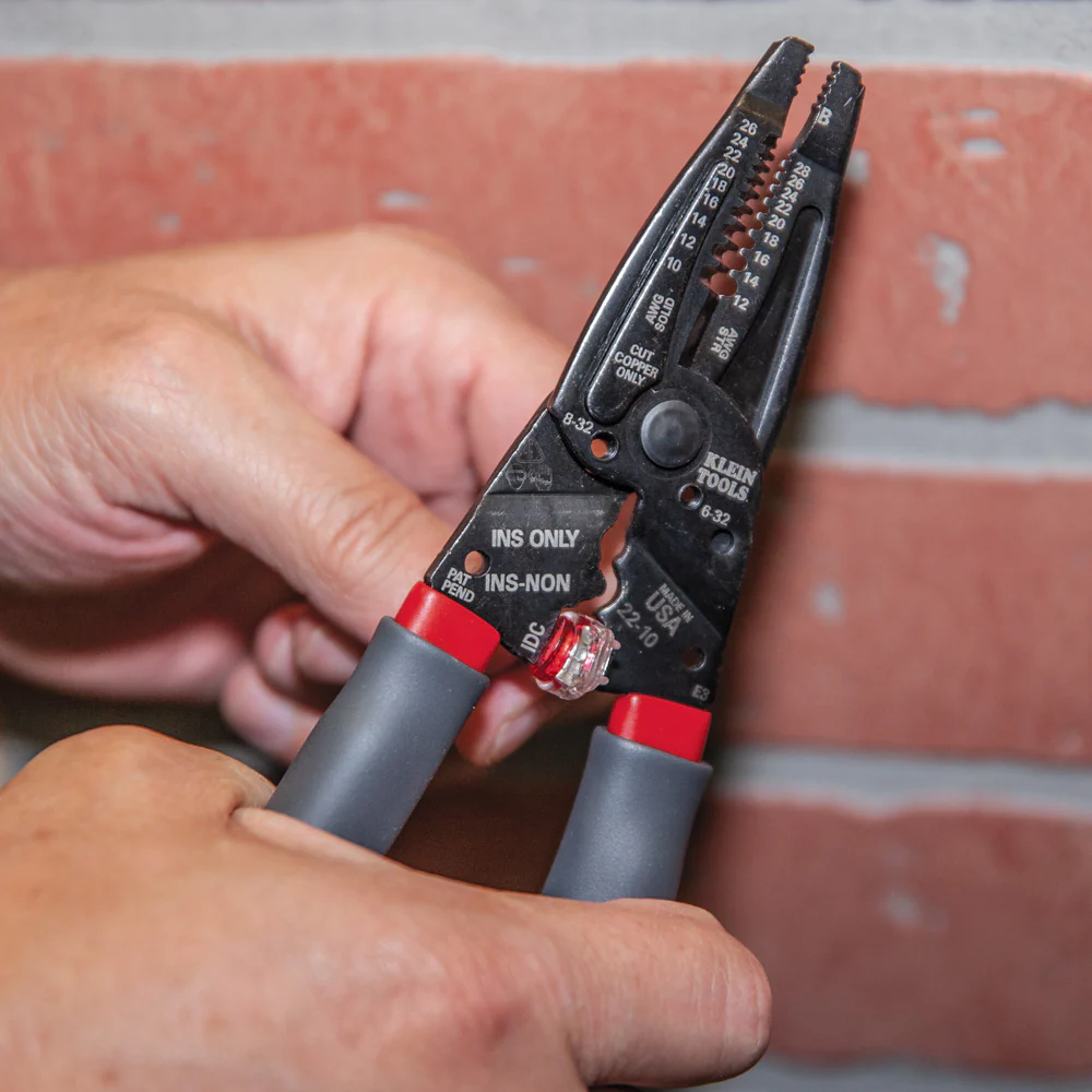 Klein Tools, 1019, Wire Stripper and Crimper Multi Tool, 10-26 AWG solid; 12-28 AWG stranded; Crimps B connectors; Scotchlok® IDC connectors - Image 4